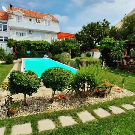 Rooms & Apartments Marinero Betina  Exterior foto