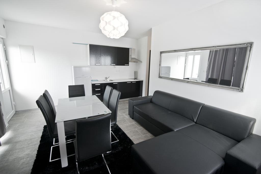 Rooms & Apartments Marinero Betina  Exterior foto